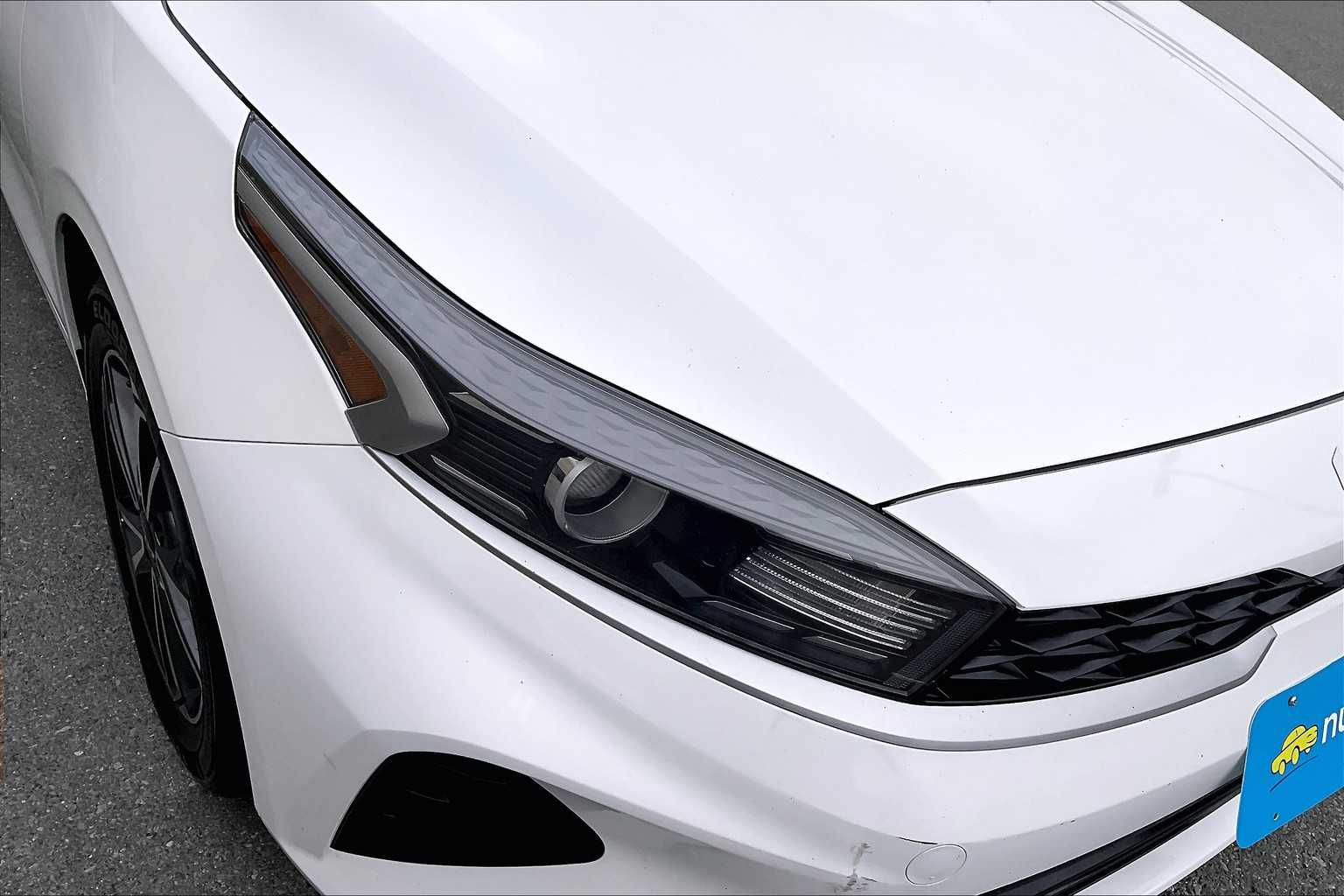 2022 Kia Forte LXS - Photo 32