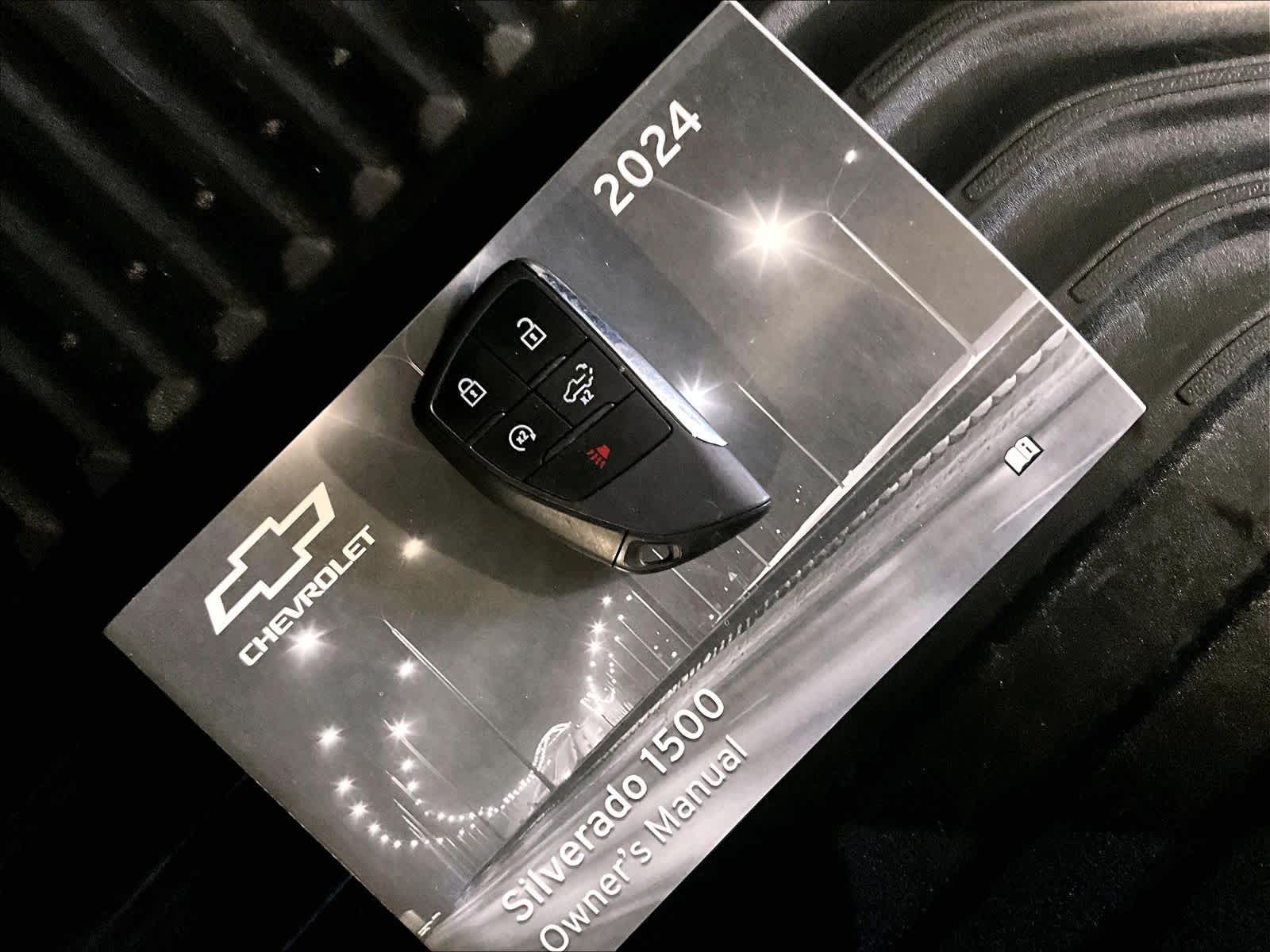 2024 Chevrolet Silverado 1500 Custom - Photo 31