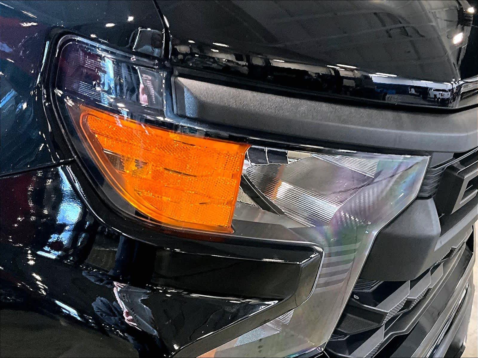 2024 Chevrolet Silverado 1500 Custom - Photo 34