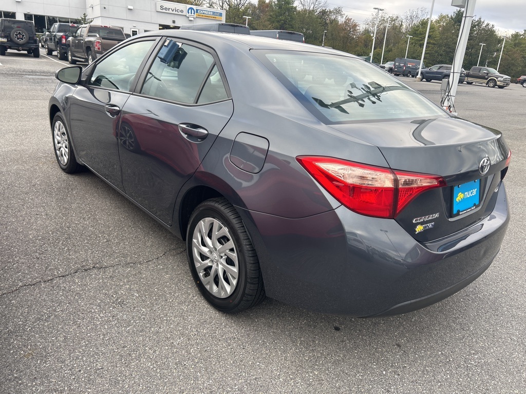 2018 Toyota Corolla LE - Photo 6