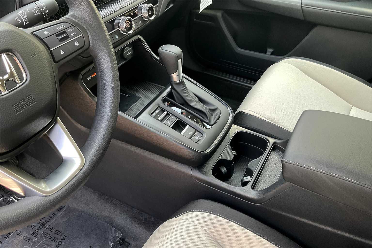 2026 Honda CR-V LX - Photo 14