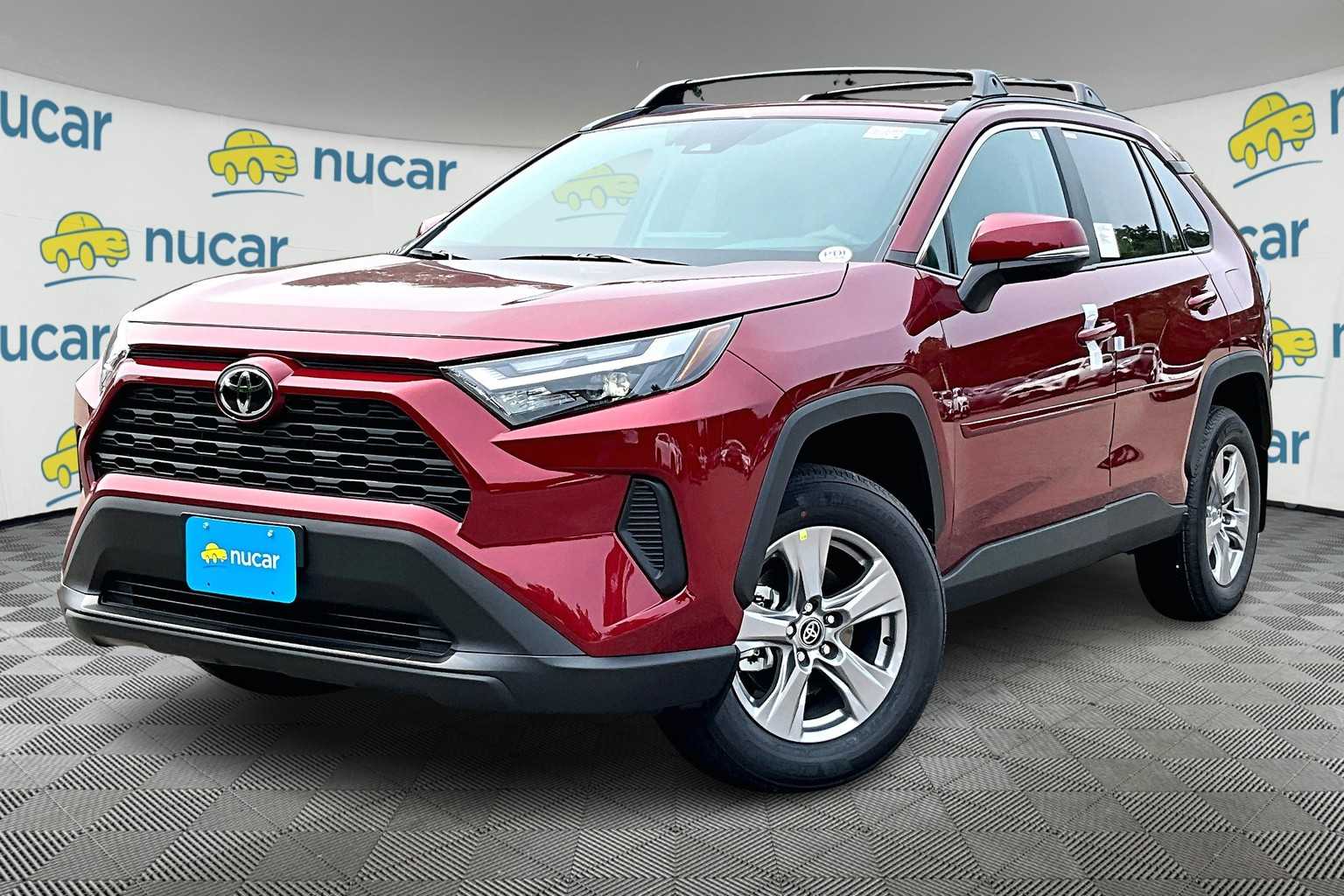 2025 Toyota RAV4 XLE - Photo 4