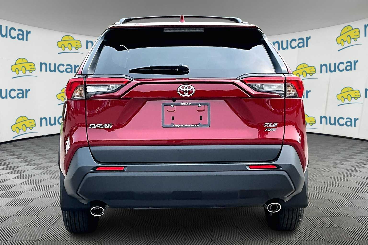 2025 Toyota RAV4 XLE - Photo 6