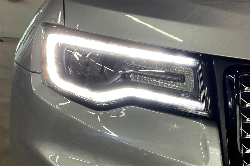 2020 Jeep Grand Cherokee Altitude - Photo 32