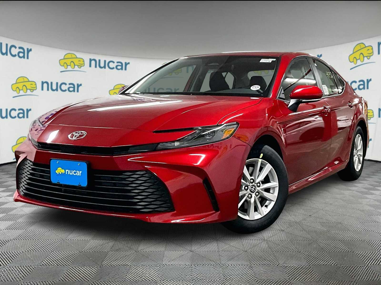 2026 Toyota Camry LE - Photo 4