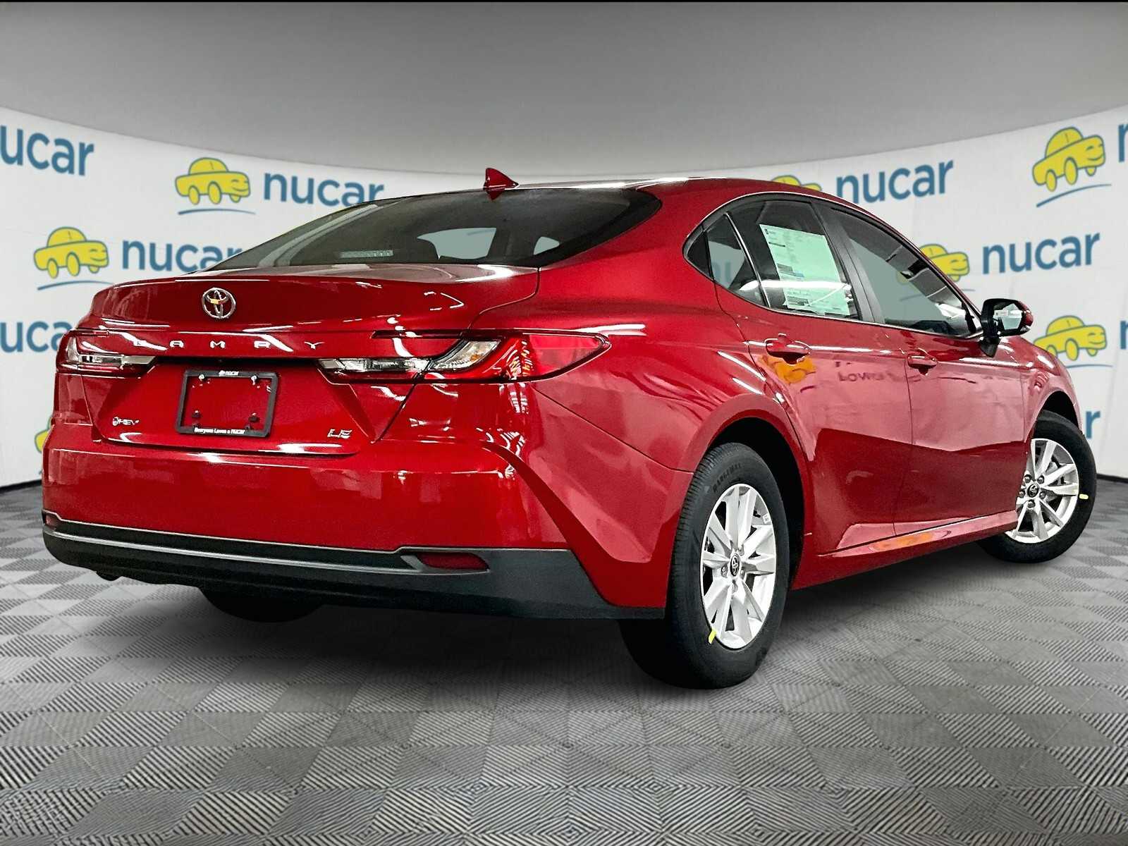 2026 Toyota Camry LE - Photo 7