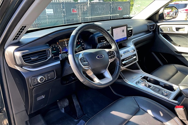 2022 Ford Explorer XLT - Photo 14