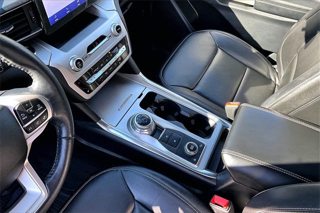 2022 Ford Explorer XLT - Photo 15