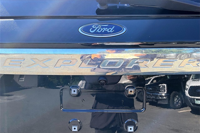 2022 Ford Explorer XLT - Photo 8