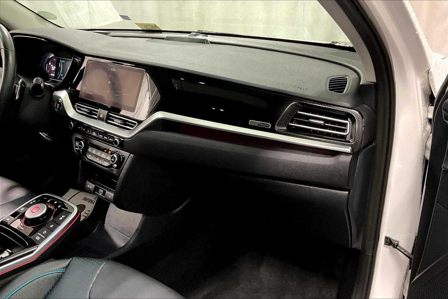 2022 Kia Niro EV EX Premium - Photo 13
