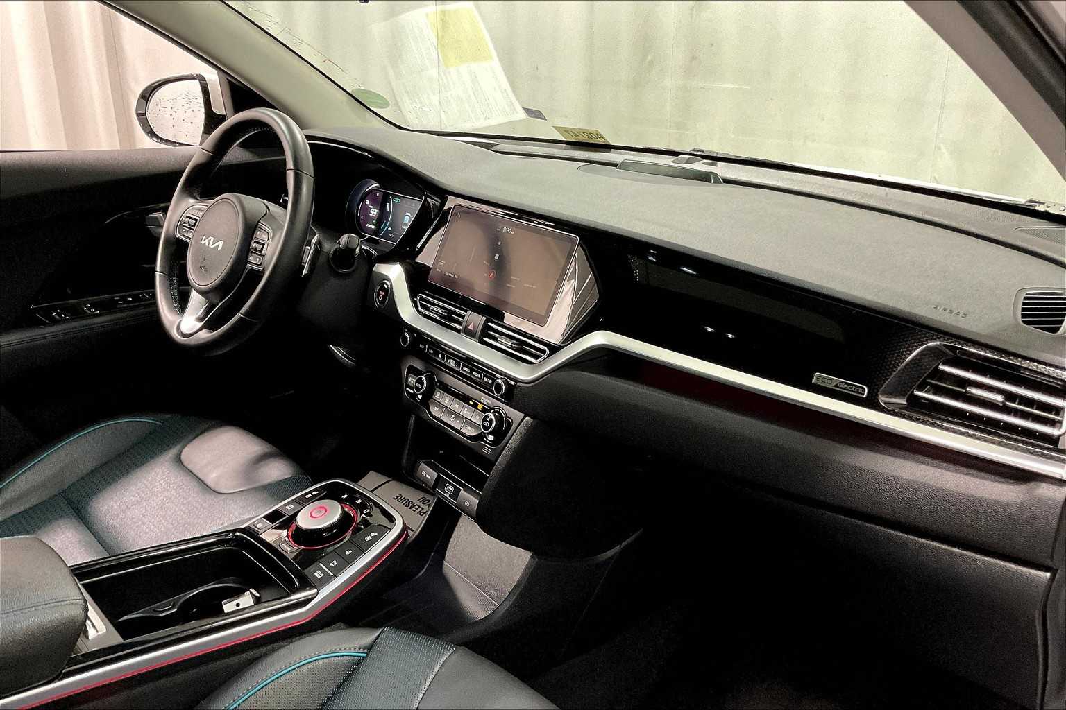 2022 Kia Niro EV EX Premium - Photo 14