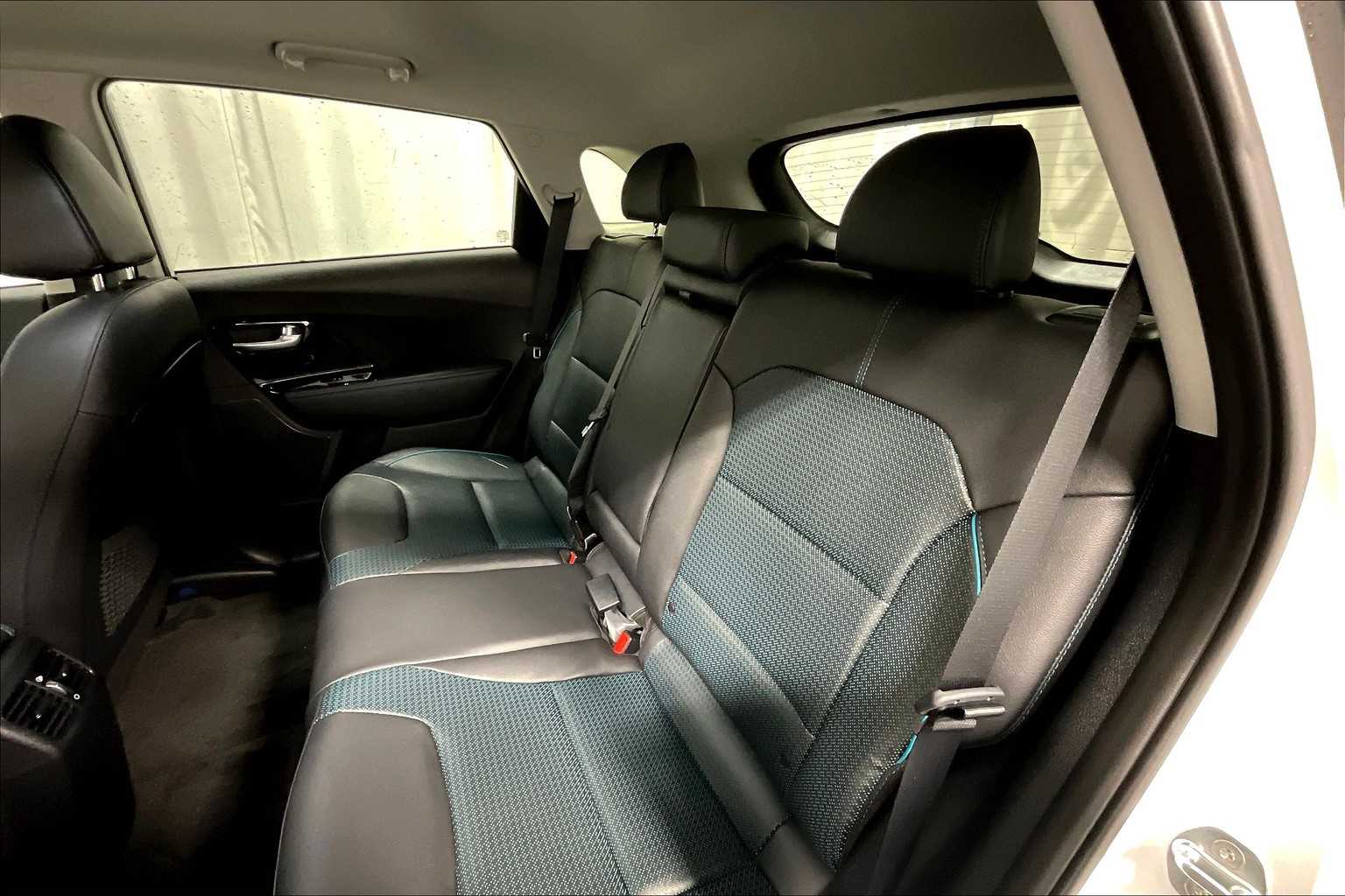 2022 Kia Niro EV EX Premium - Photo 15