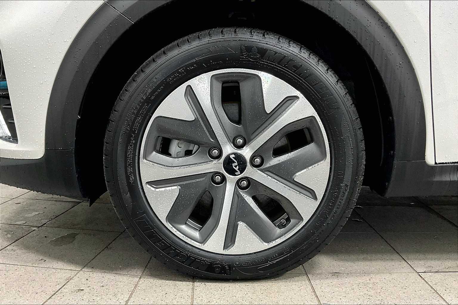 2022 Kia Niro EV EX Premium - Photo 7