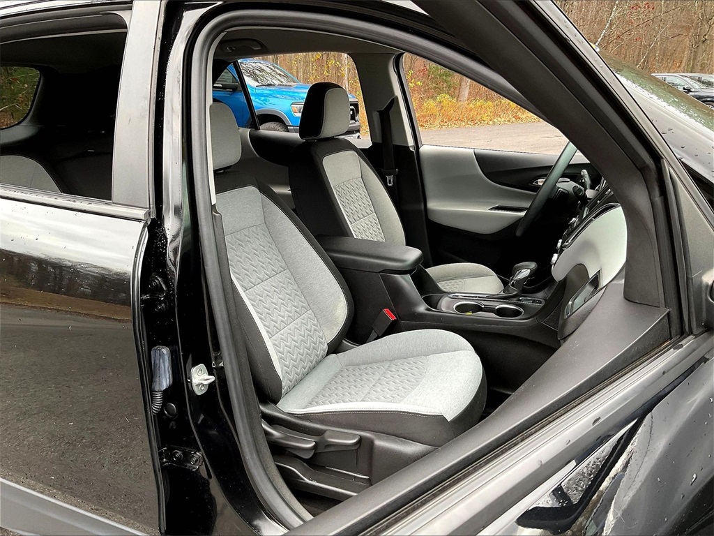 2022 Chevrolet Equinox LS - Photo 11