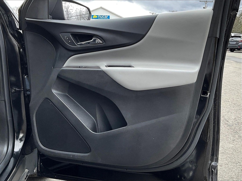 2022 Chevrolet Equinox LS - Photo 25