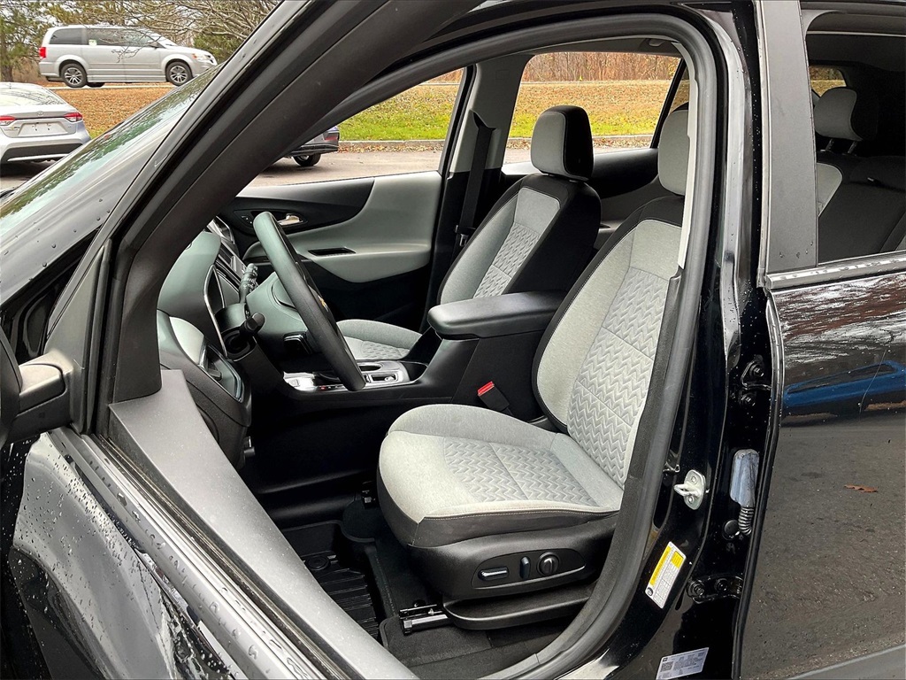 2022 Chevrolet Equinox LS - Photo 10