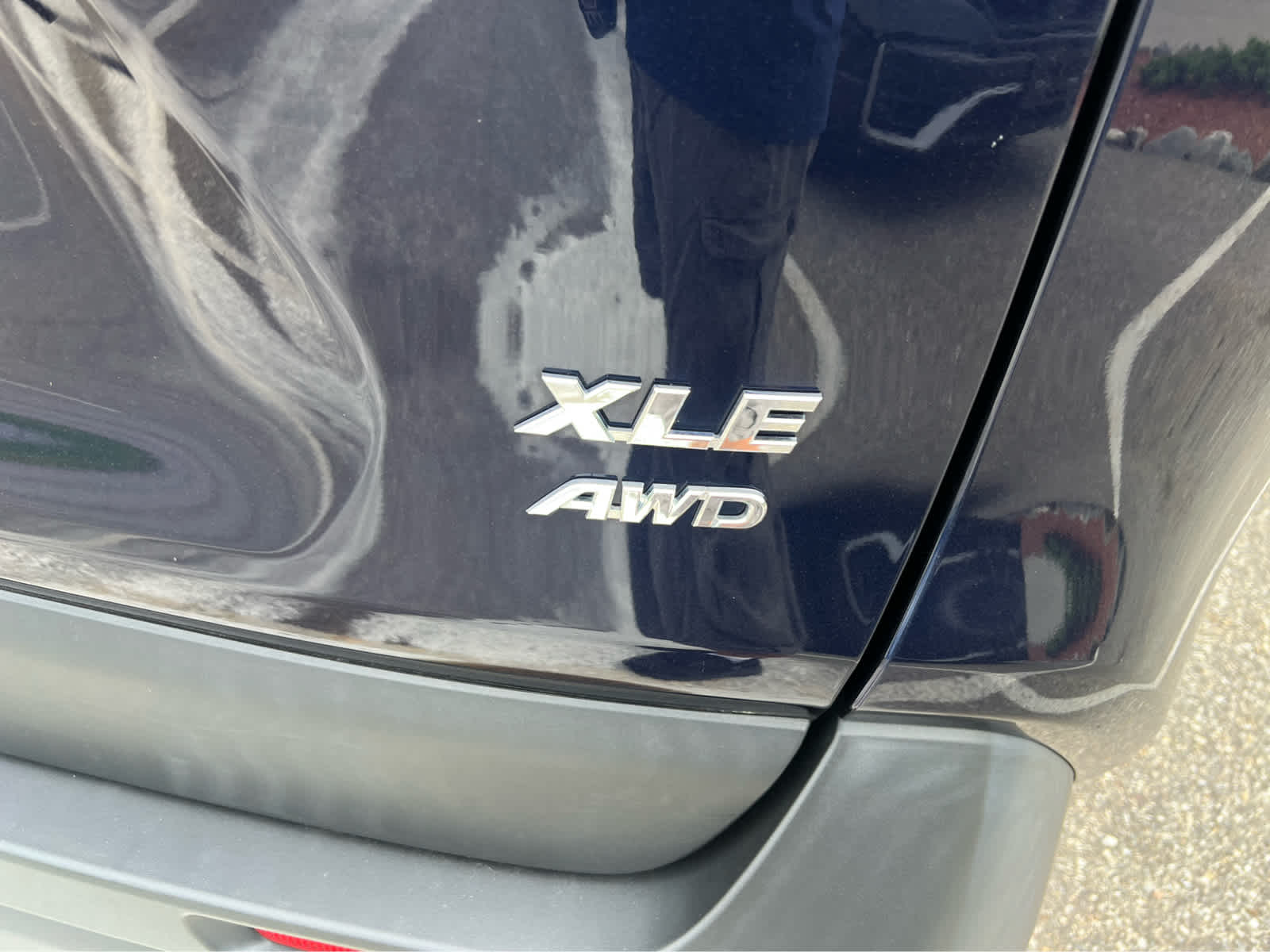 2019 Toyota RAV4 XLE - Photo 11