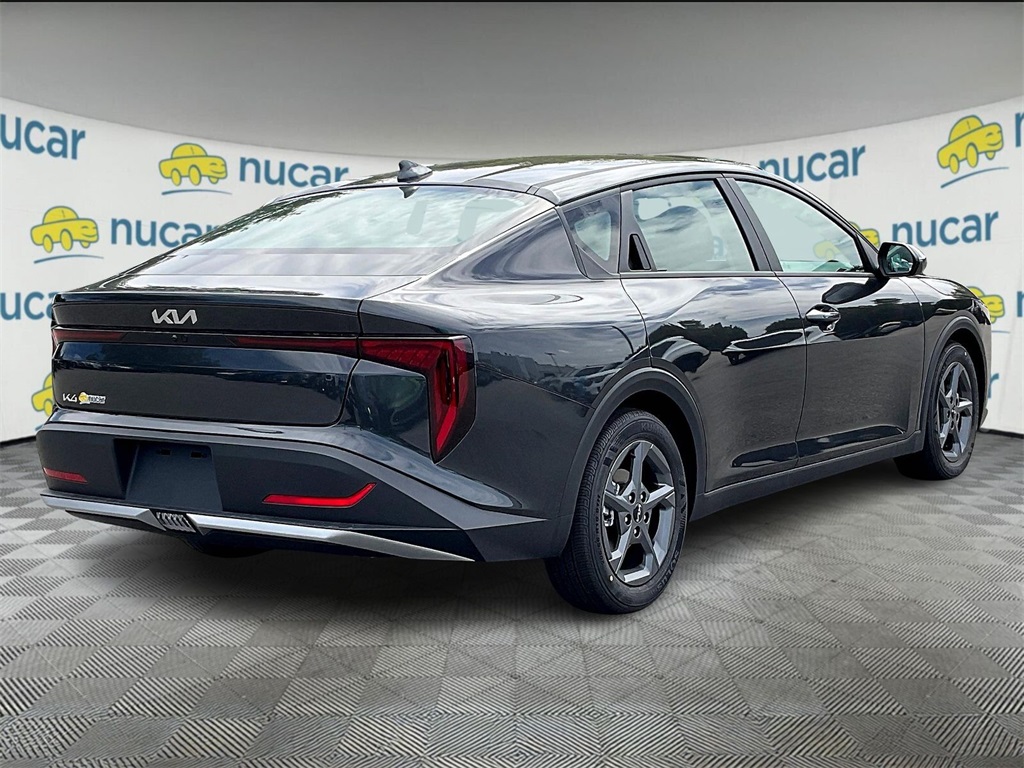 2025 Kia K4 LXS - Photo 7