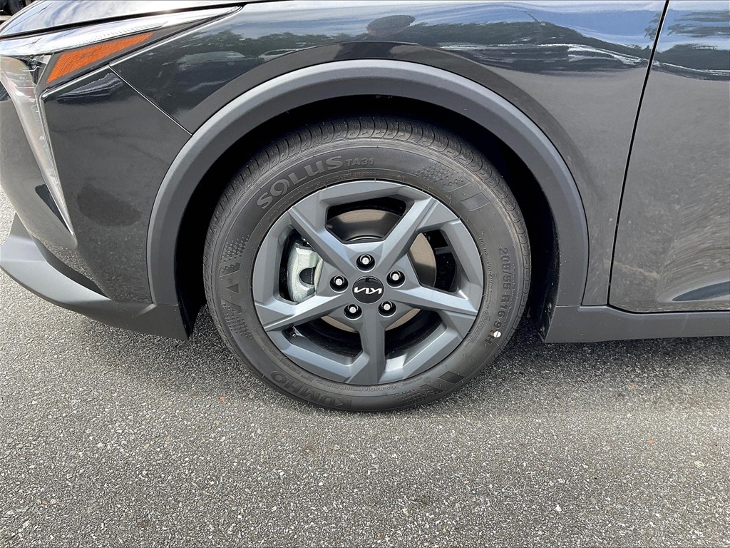 2025 Kia K4 LXS - Photo 8