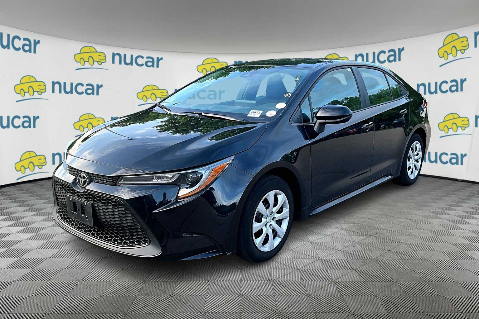 2022 Toyota Corolla LE - Photo 2