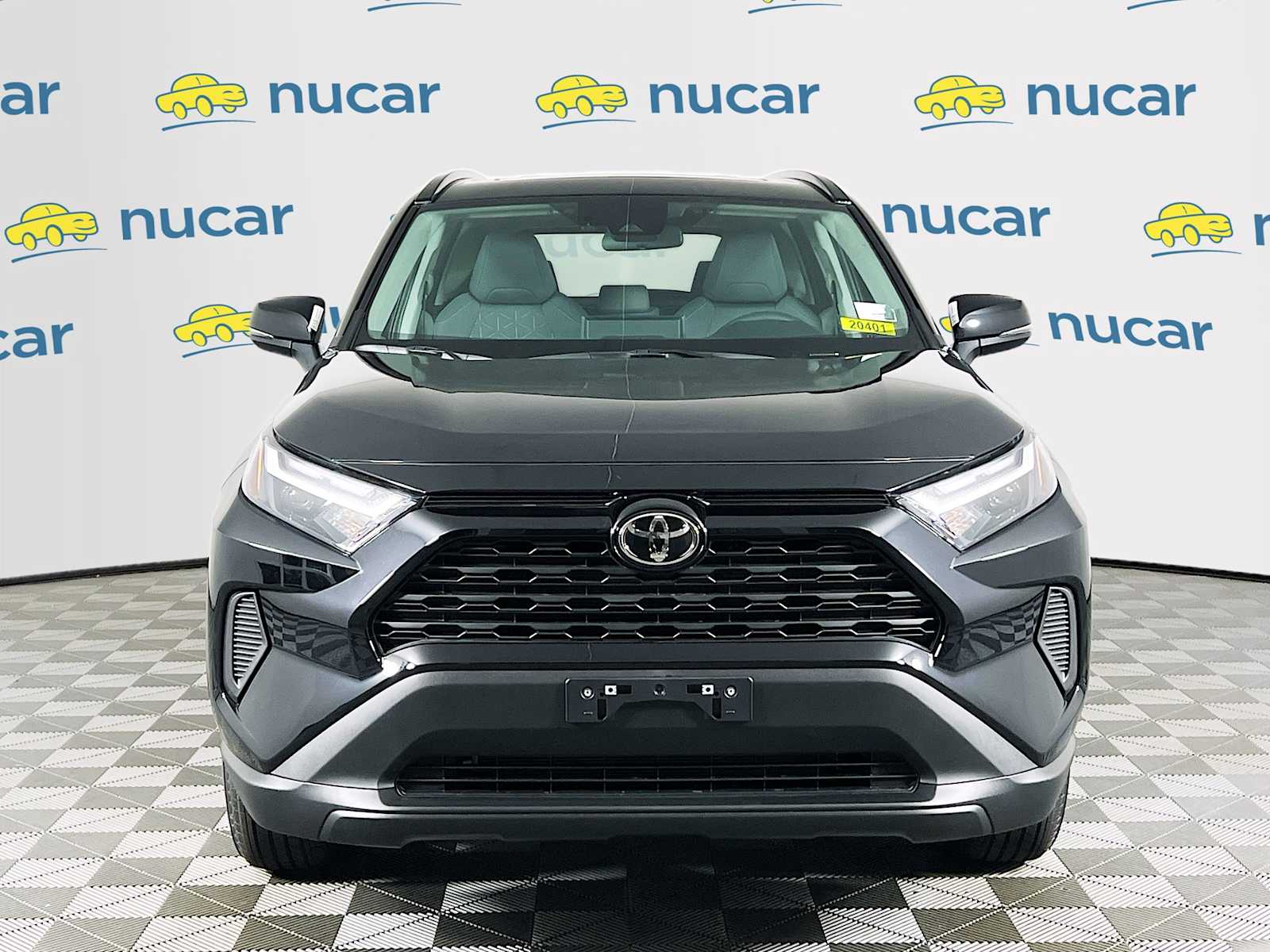 2025 Toyota RAV4 XLE - Photo 2