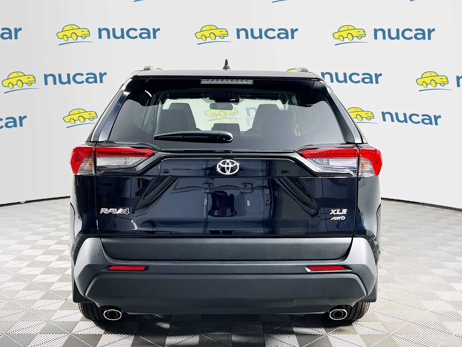 2025 Toyota RAV4 XLE - Photo 5