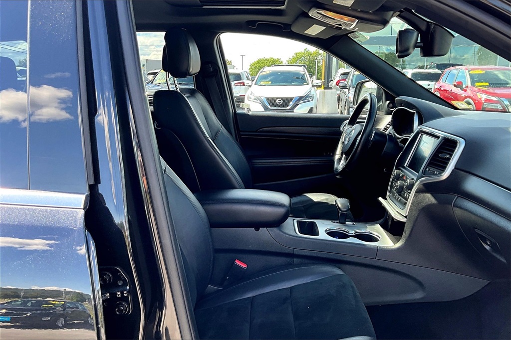 2015 Jeep Grand Cherokee Altitude - Photo 11