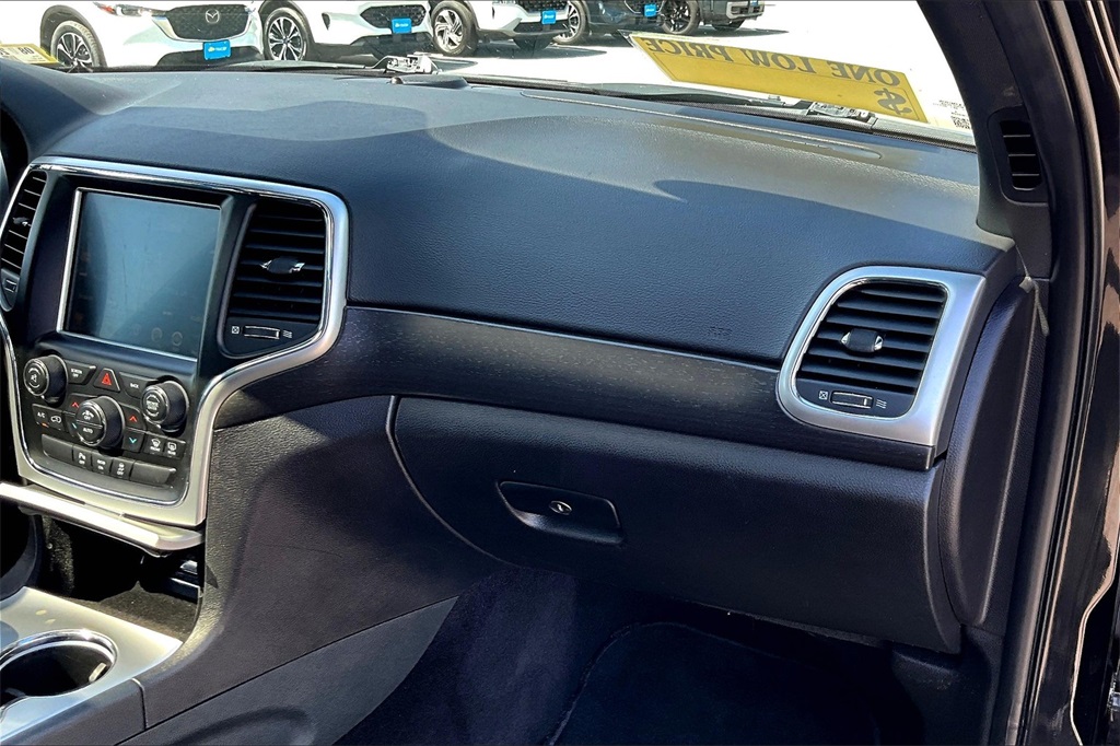 2015 Jeep Grand Cherokee Altitude - Photo 13