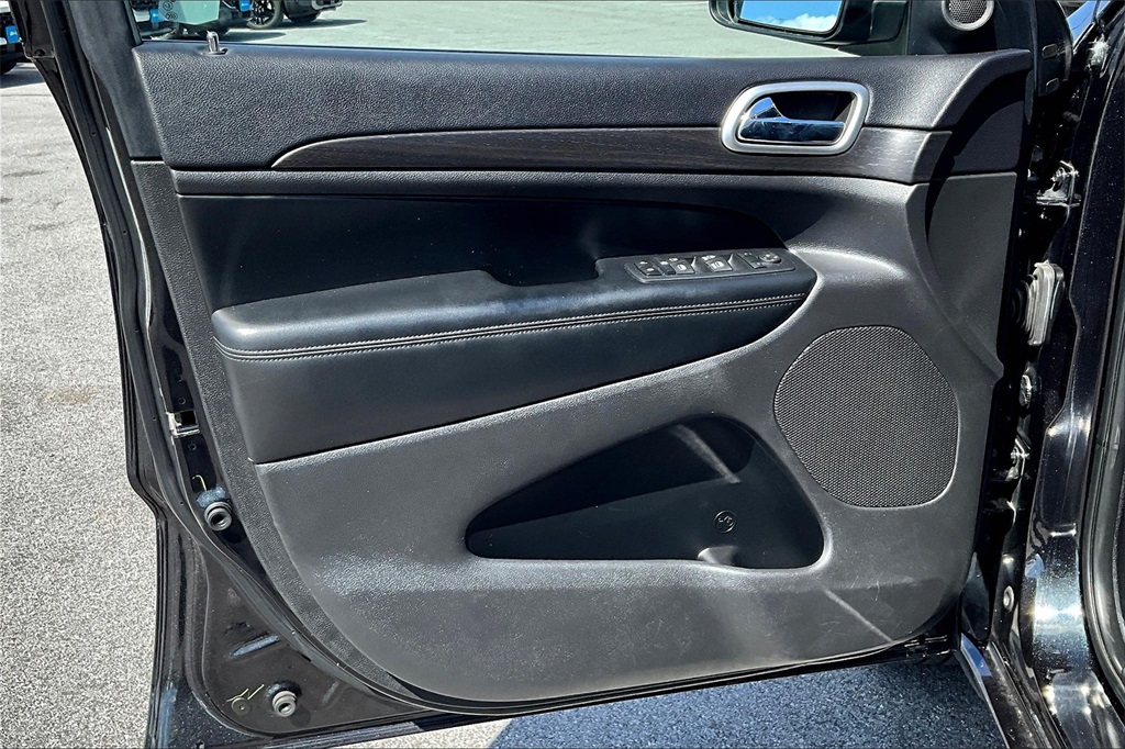 2015 Jeep Grand Cherokee Altitude - Photo 9