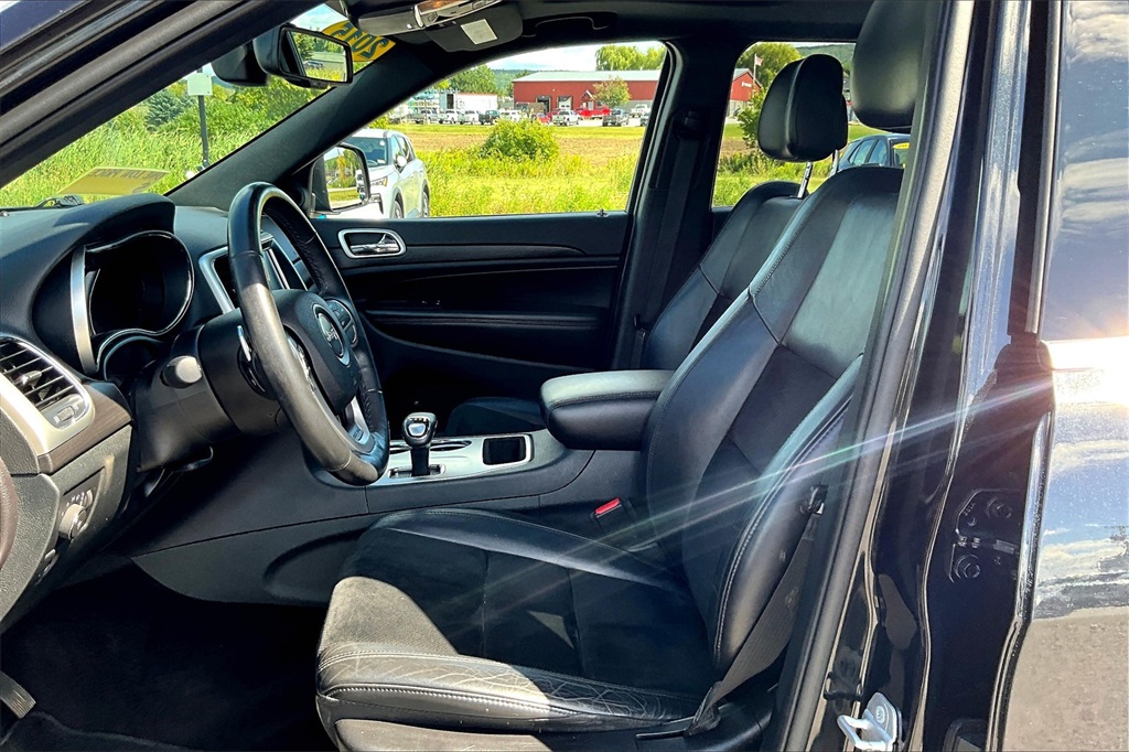 2015 Jeep Grand Cherokee Altitude - Photo 10
