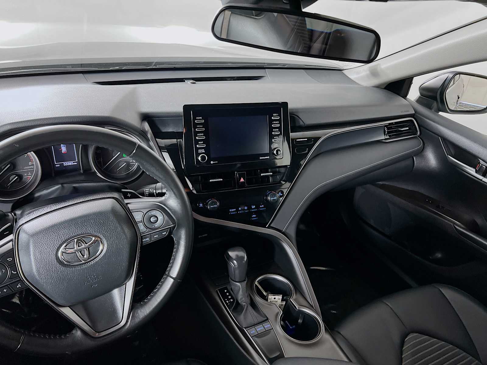 2023 Toyota Camry SE - Photo 22