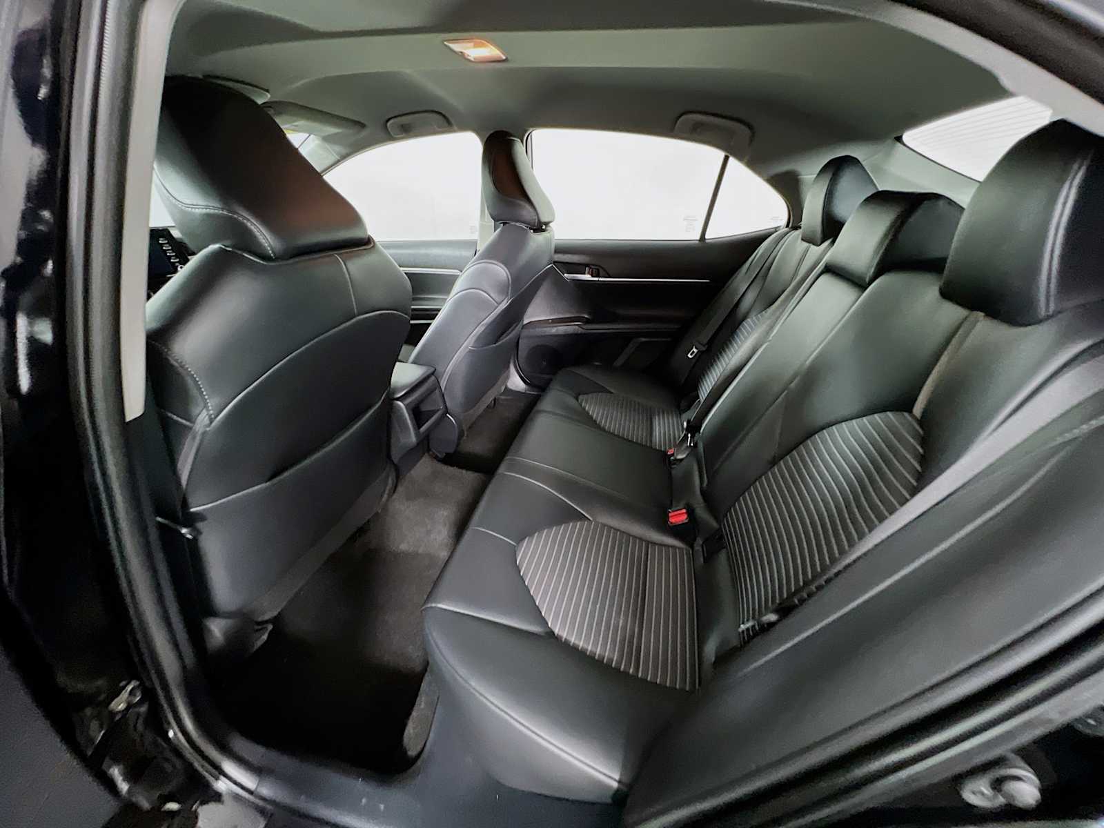 2023 Toyota Camry SE - Photo 23