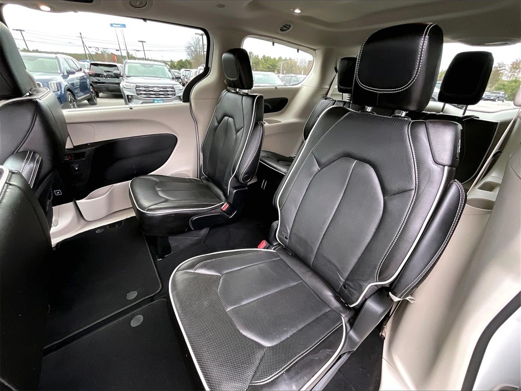 2023 Chrysler Pacifica Limited - Photo 14