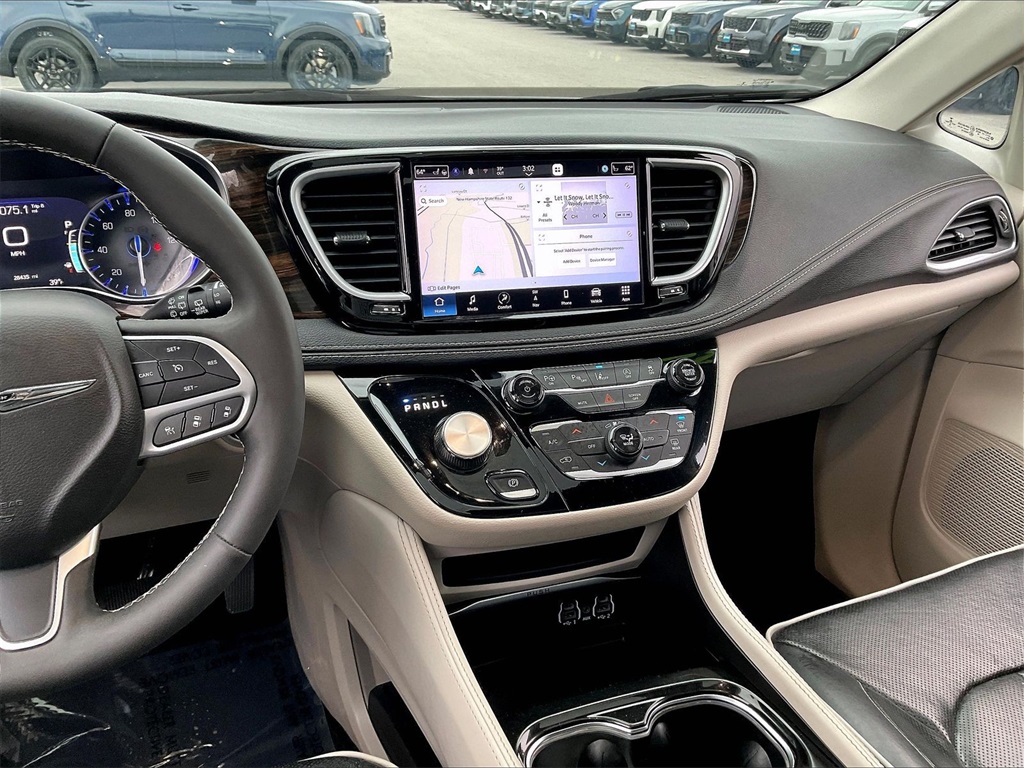 2023 Chrysler Pacifica Limited - Photo 18