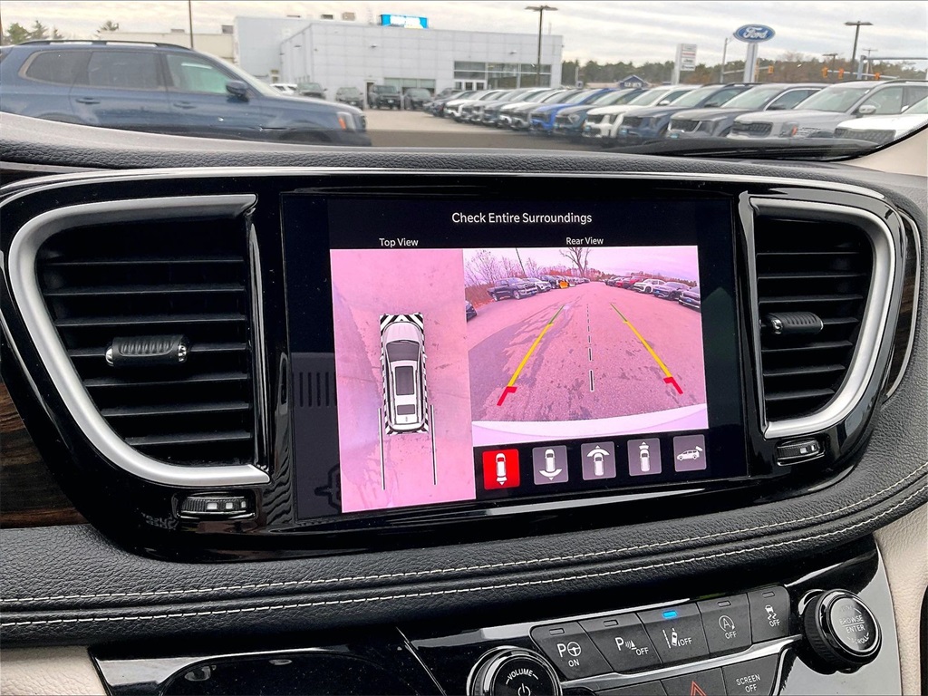 2023 Chrysler Pacifica Limited - Photo 19