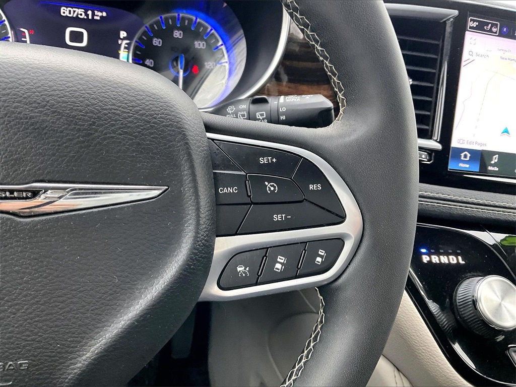 2023 Chrysler Pacifica Limited - Photo 24
