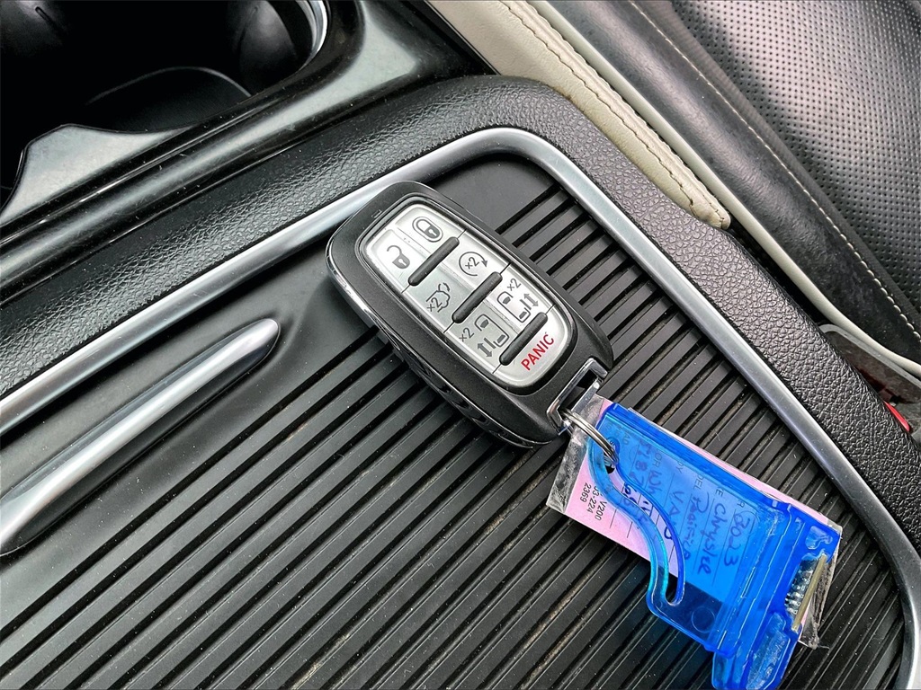 2023 Chrysler Pacifica Limited - Photo 28