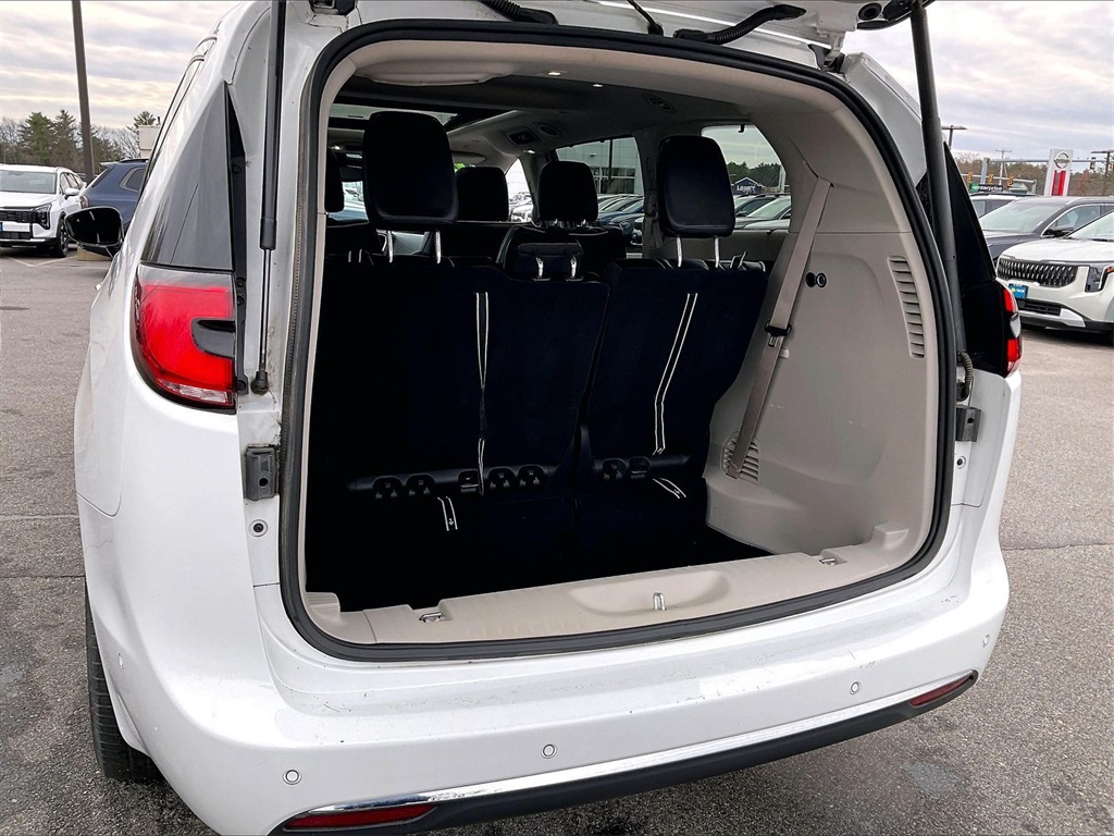 2023 Chrysler Pacifica Limited - Photo 35