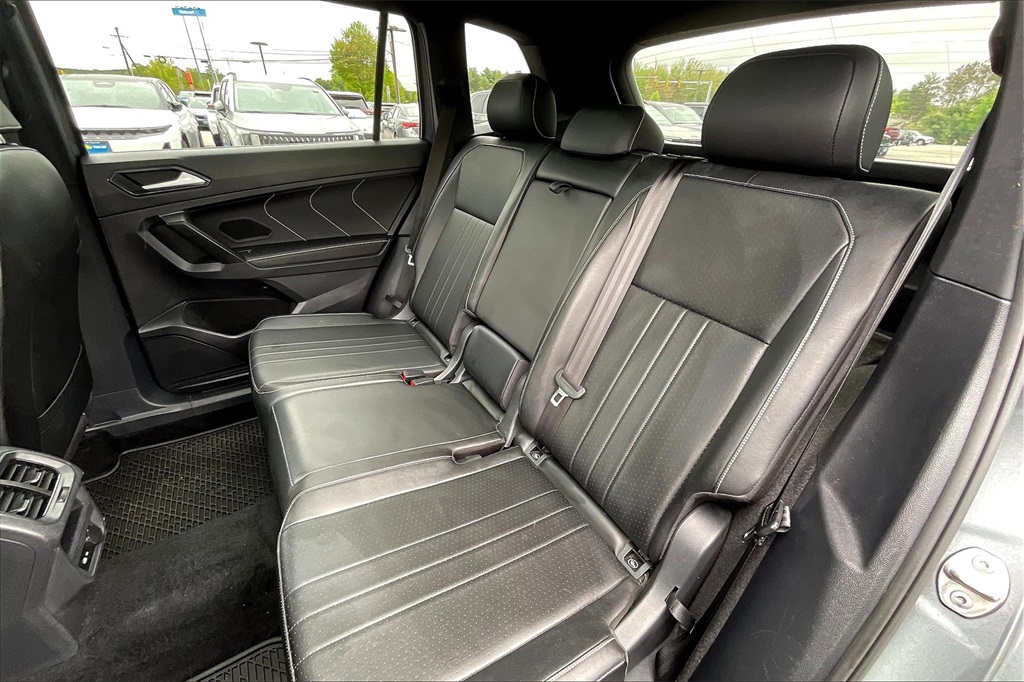 2022 Volkswagen Tiguan 2.0T SE R-Line Black - Photo 14
