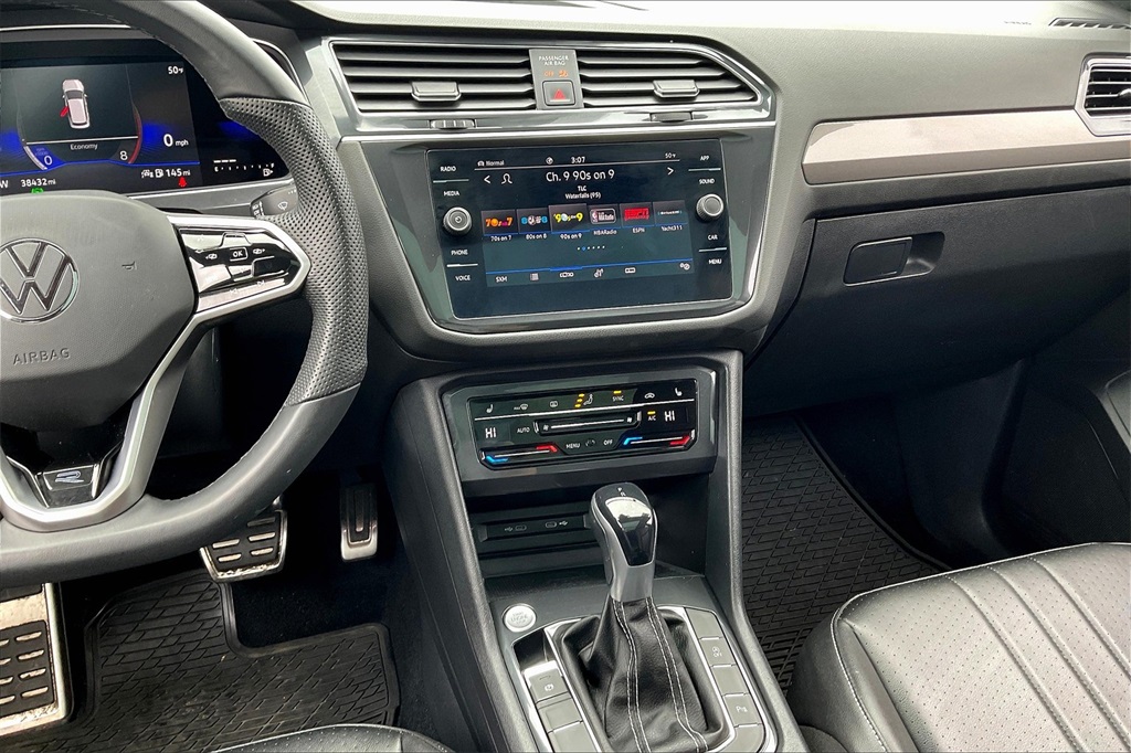2022 Volkswagen Tiguan 2.0T SE R-Line Black - Photo 17