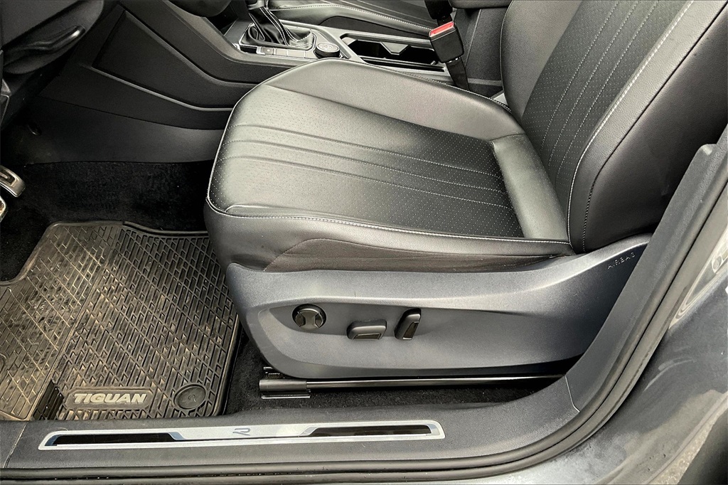 2022 Volkswagen Tiguan 2.0T SE R-Line Black - Photo 34