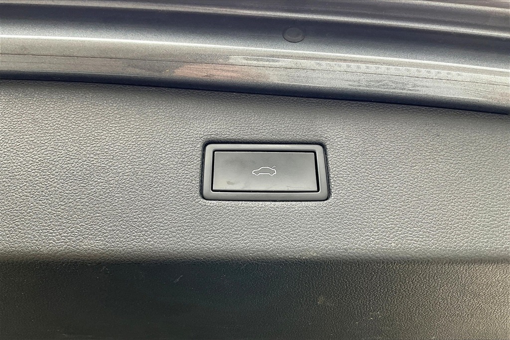 2022 Volkswagen Tiguan 2.0T SE R-Line Black - Photo 36