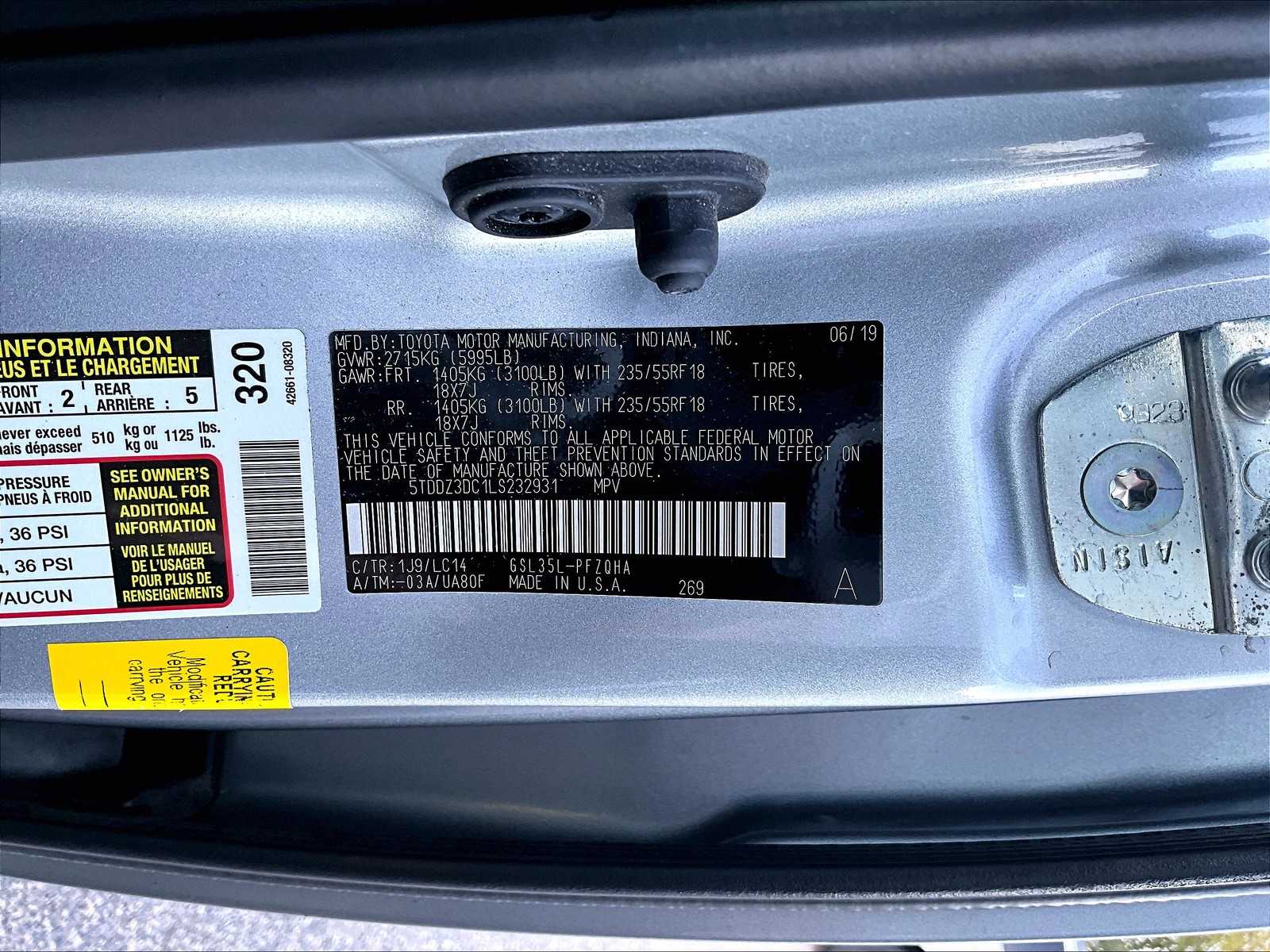 2020 Toyota Sienna XLE - Photo 6