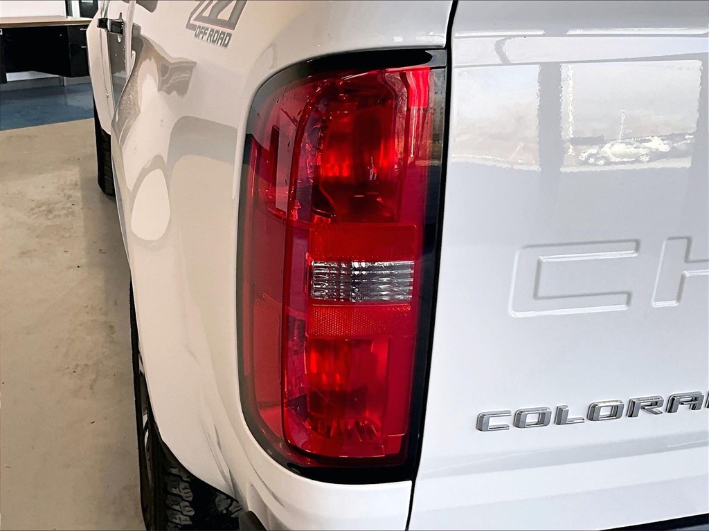 2022 Chevrolet Colorado Z71 - Photo 32