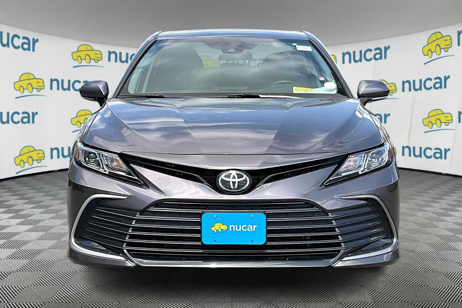 2021 Toyota Camry LE - Photo 2