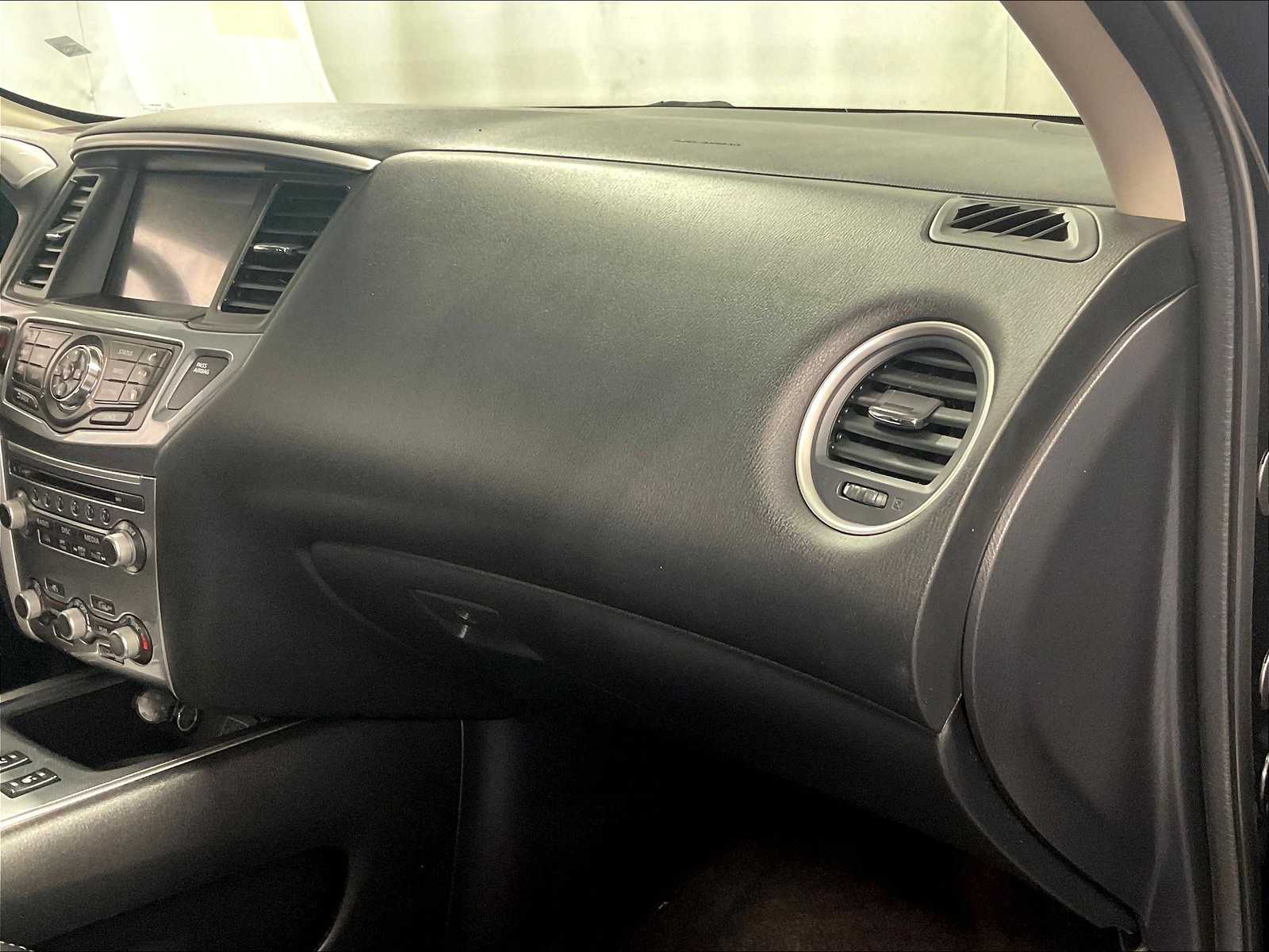 2019 Nissan Pathfinder SL - Photo 13
