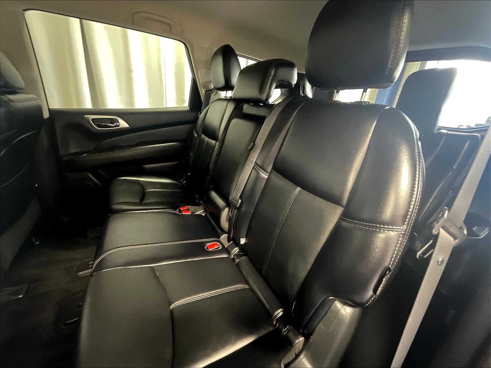 2019 Nissan Pathfinder SL - Photo 15