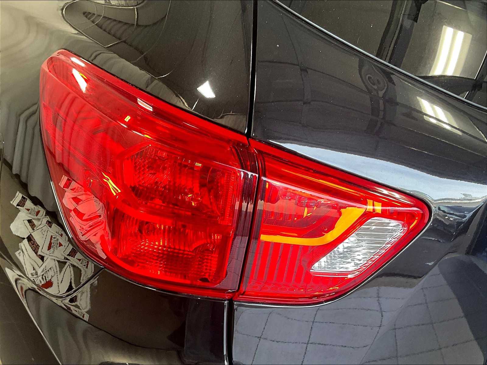 2019 Nissan Pathfinder SL - Photo 34