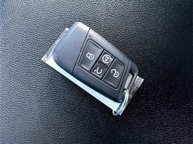 2024 Volkswagen Tiguan 2.0T Wolfsburg Edition - Photo 11