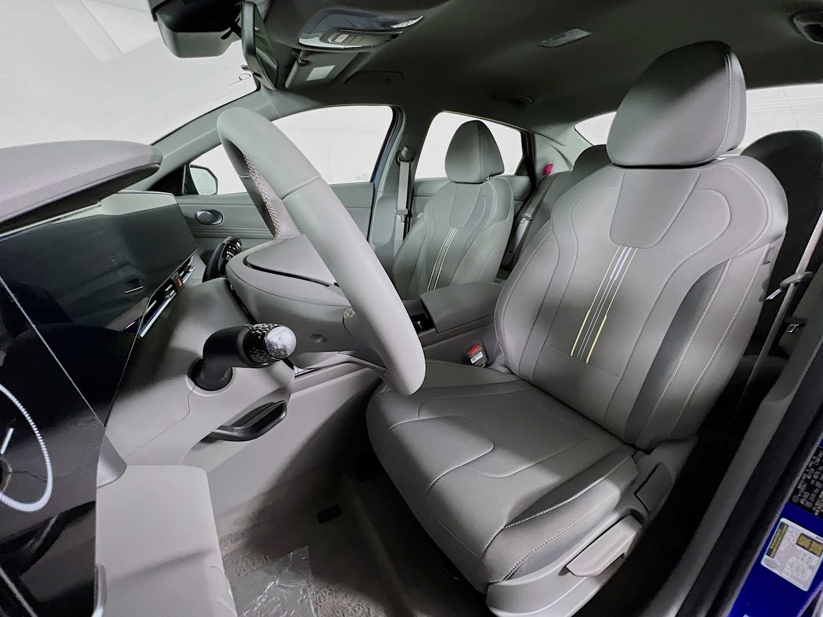 2025 Hyundai Elantra Hybrid SEL Sport - Photo 13